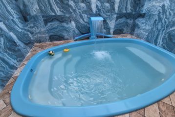 Casa com piscina para Locação por Temporada - Ref.: 615
