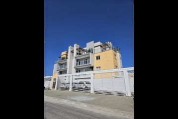 Cobertura Duplex com 3 Quartos no Edificio Solare em Matinhos REF.:520