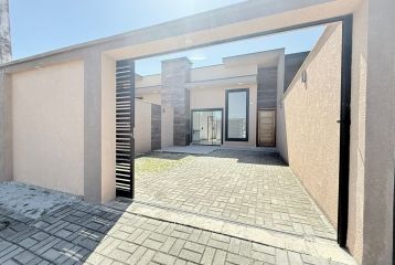 Casa com 3 dormitórios no Riviera - REF.:738 