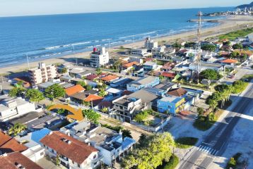 Apartamento com 3 Quartos no Baln. Flamingo em Matinhos - Ref.: 714